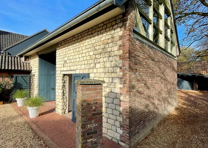 Huisxi Bed & Breakfast 3*